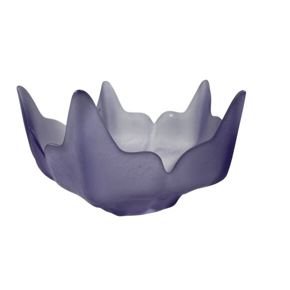 Vintage Viking Frosted Satin Purple Glass Bowl Violet Lotus Flower Petal Dish - Picture 1 of 8
